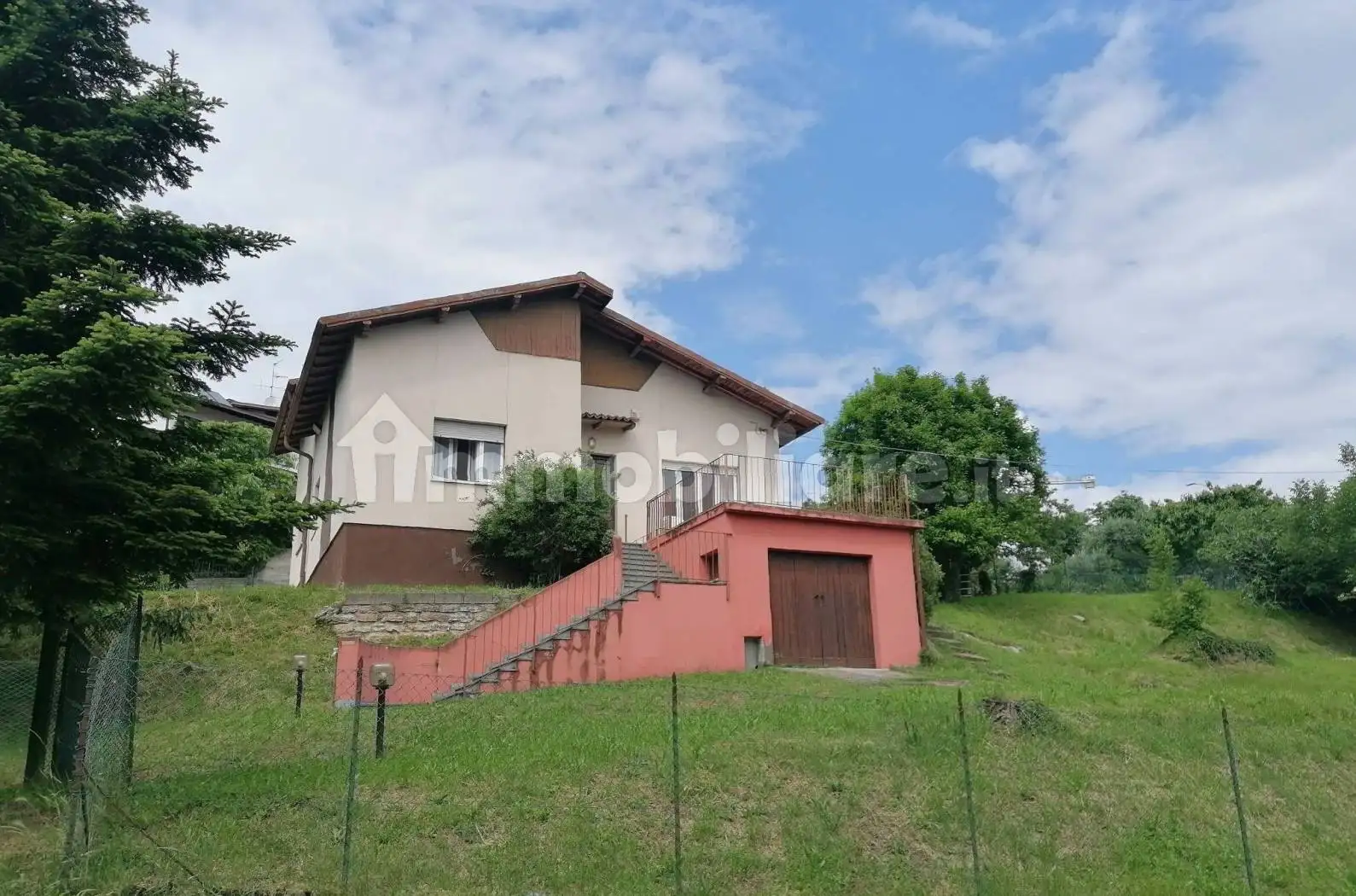 Villa in vendita a Civate