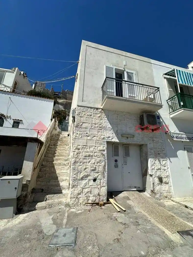 Appartamento in vendita a Ponza