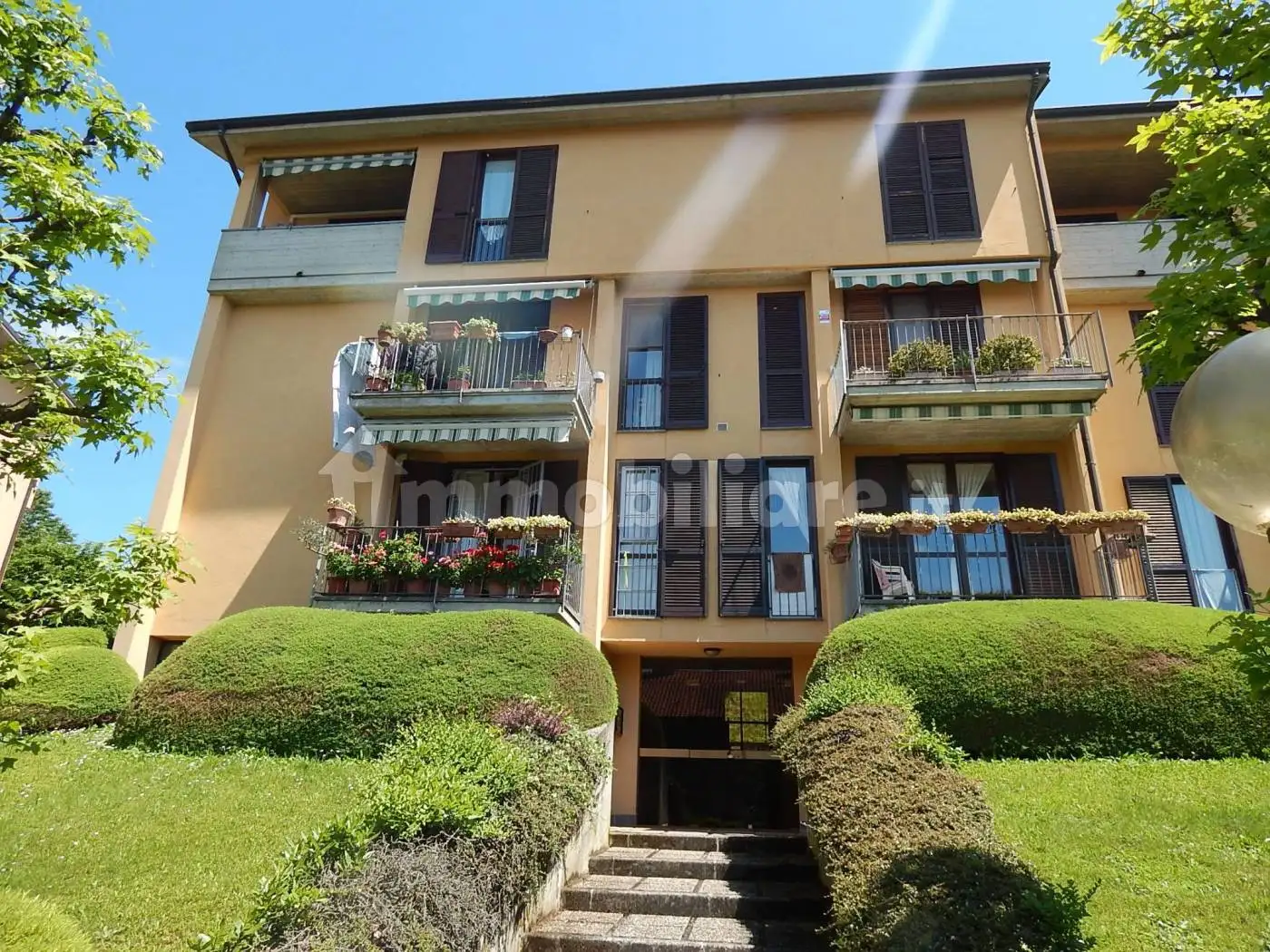 Appartamento in vendita a Barzanò