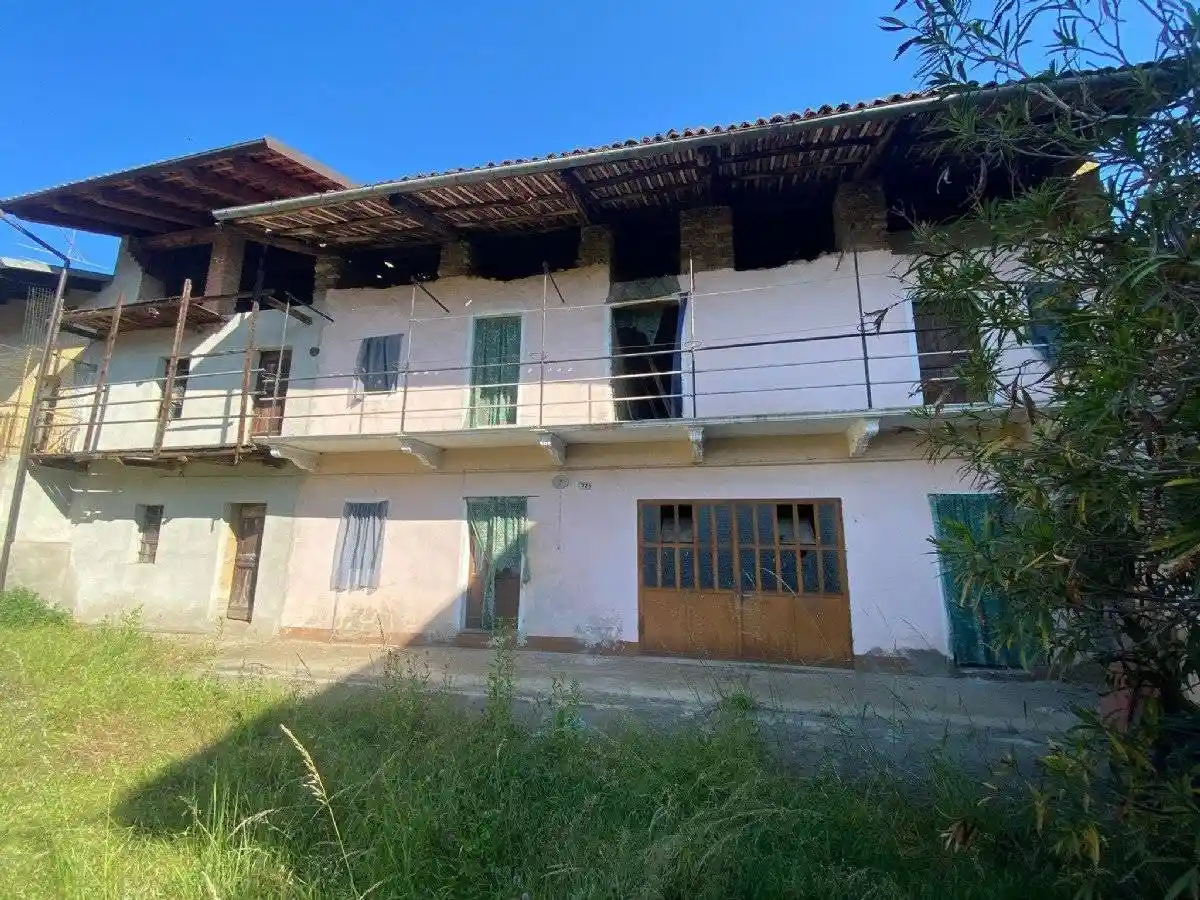 Terratetto unifamiliare via Torino 72, Centro, Cossano Canavese - foto 2