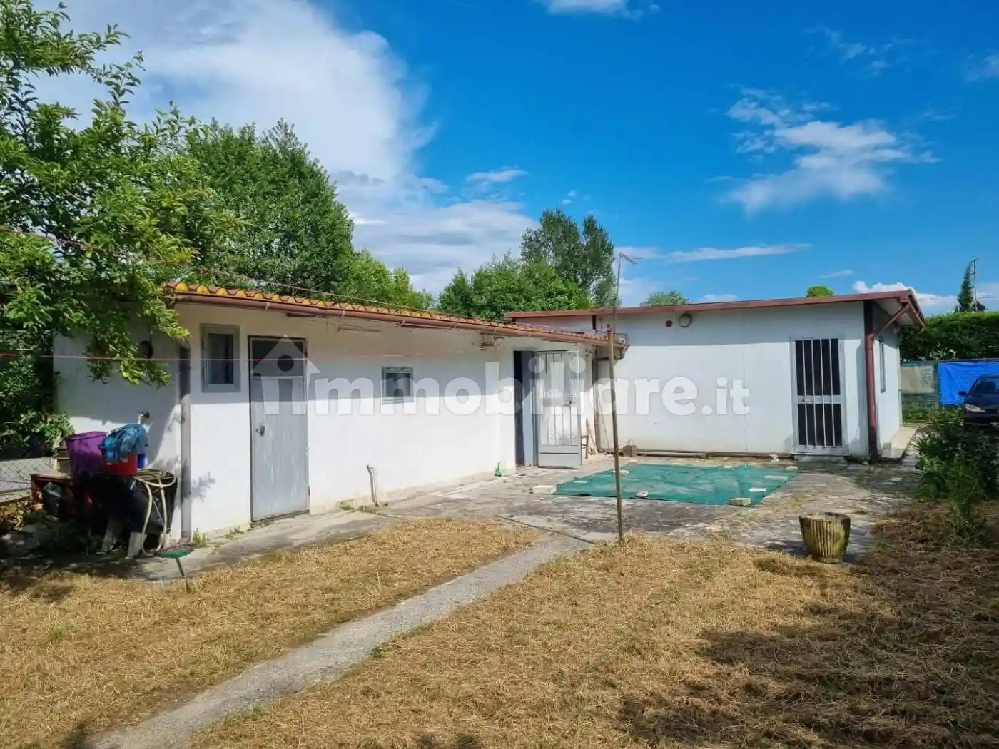 Casa indipendente in vendita a Massa