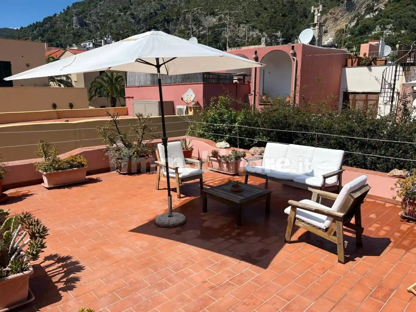 Appartamento in affitto a Finale Ligure