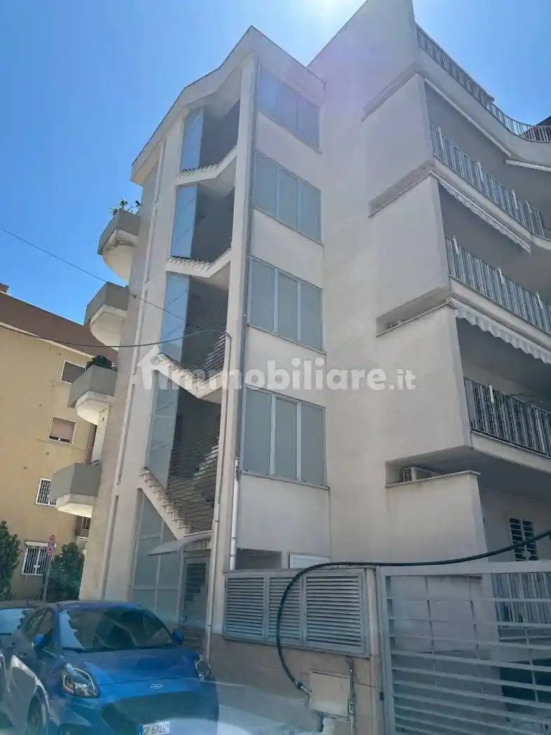 Appartamento in vendita a Modugno