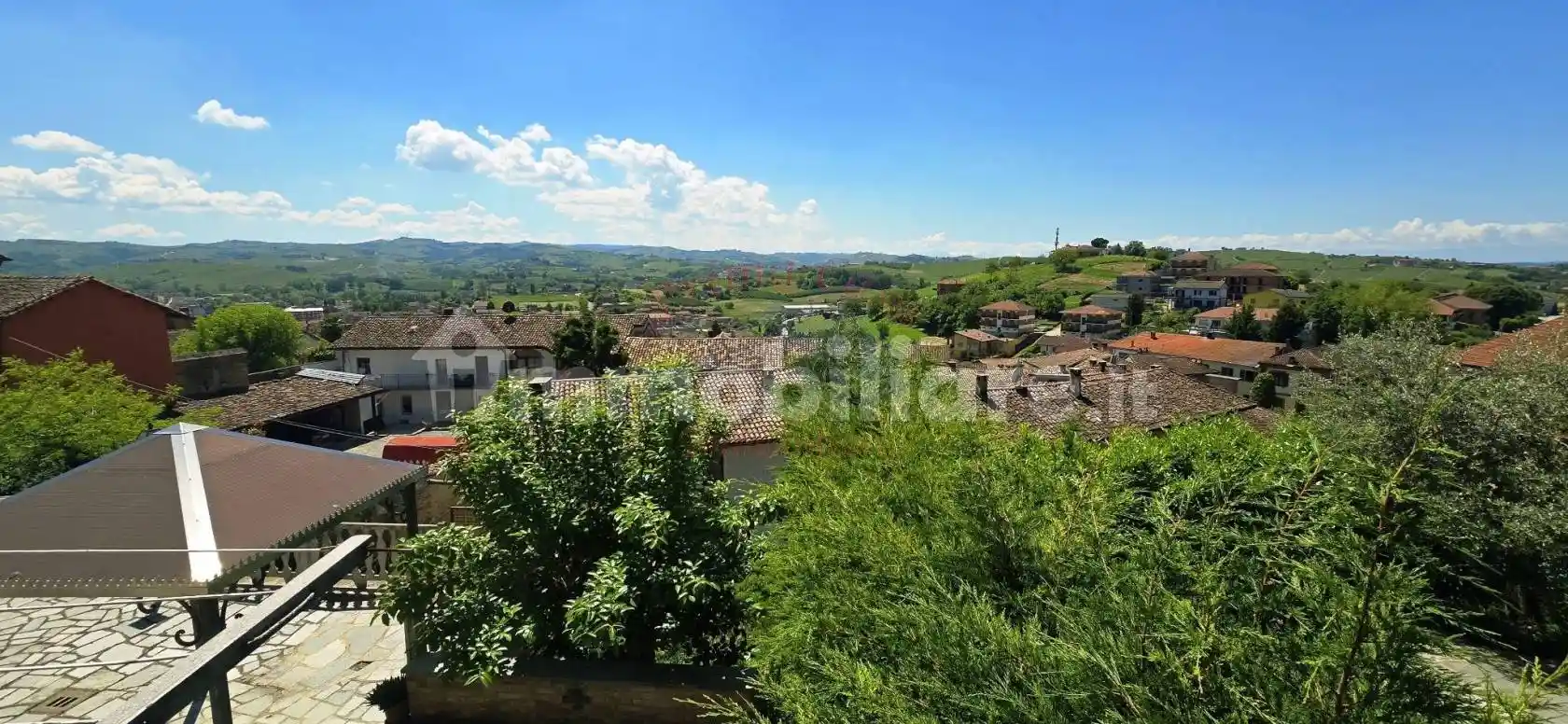 Rustico - Casale in vendita a Castagnole delle Lanze