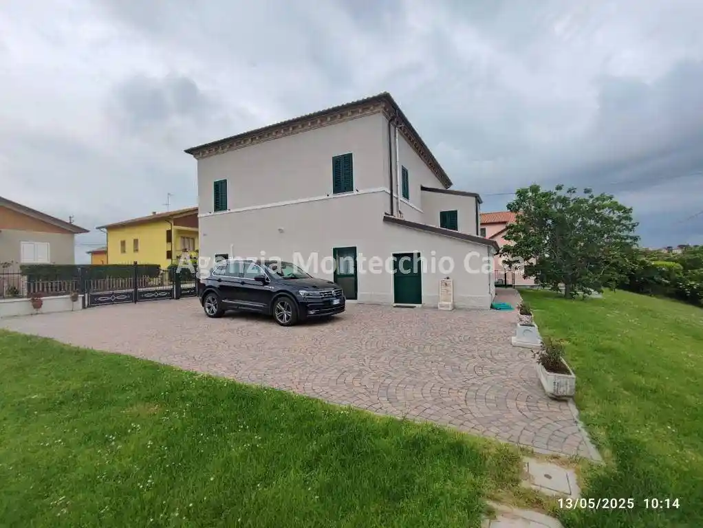 Casa indipendente in vendita a Tavoleto