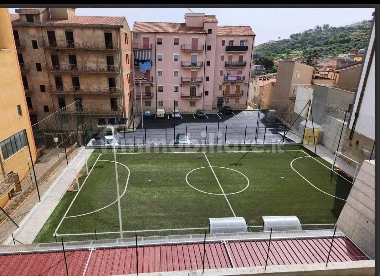 Appartamento in vendita a Valguarnera Caropepe
