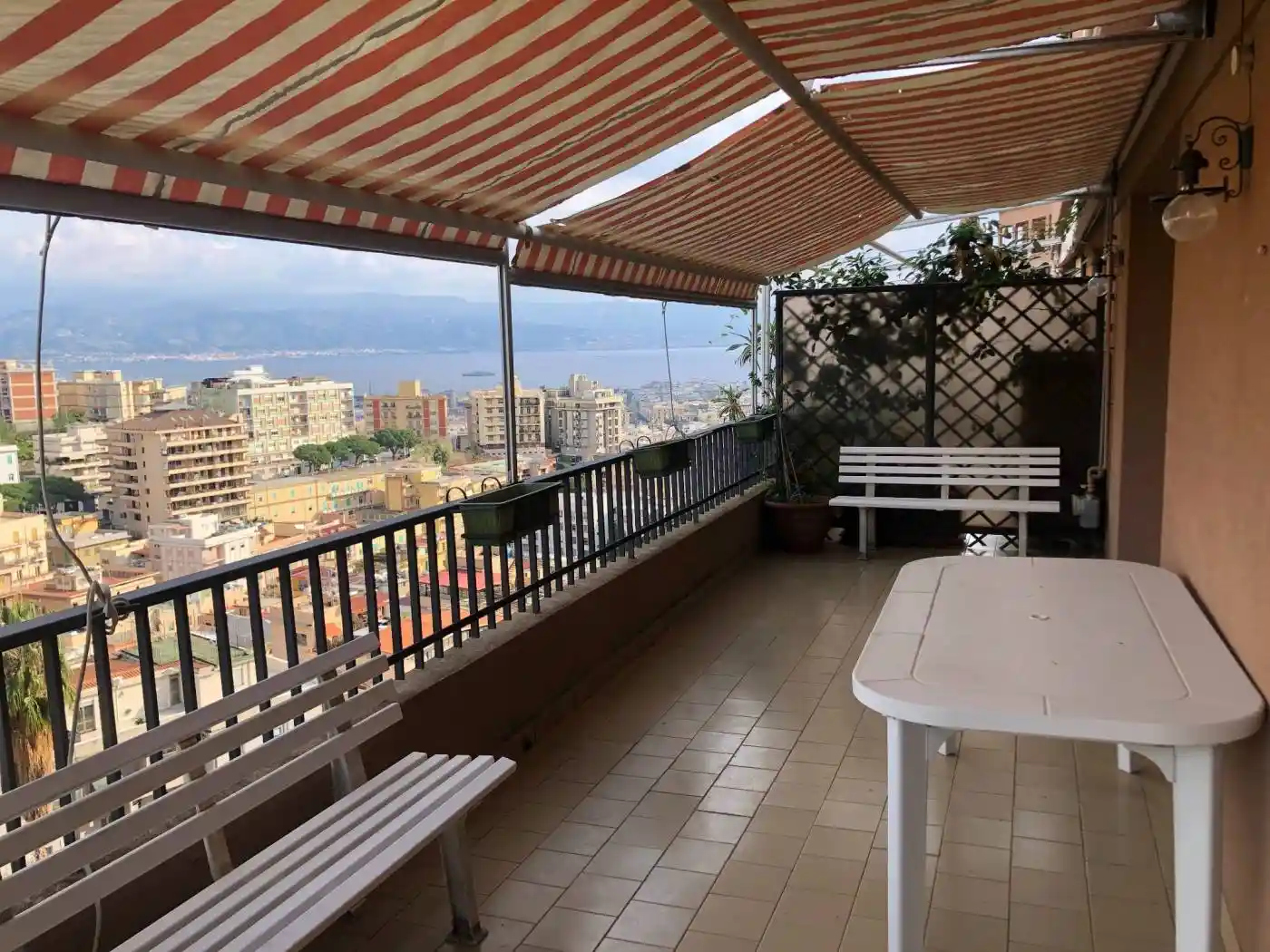 Palazzo - Edificio in affitto a Messina