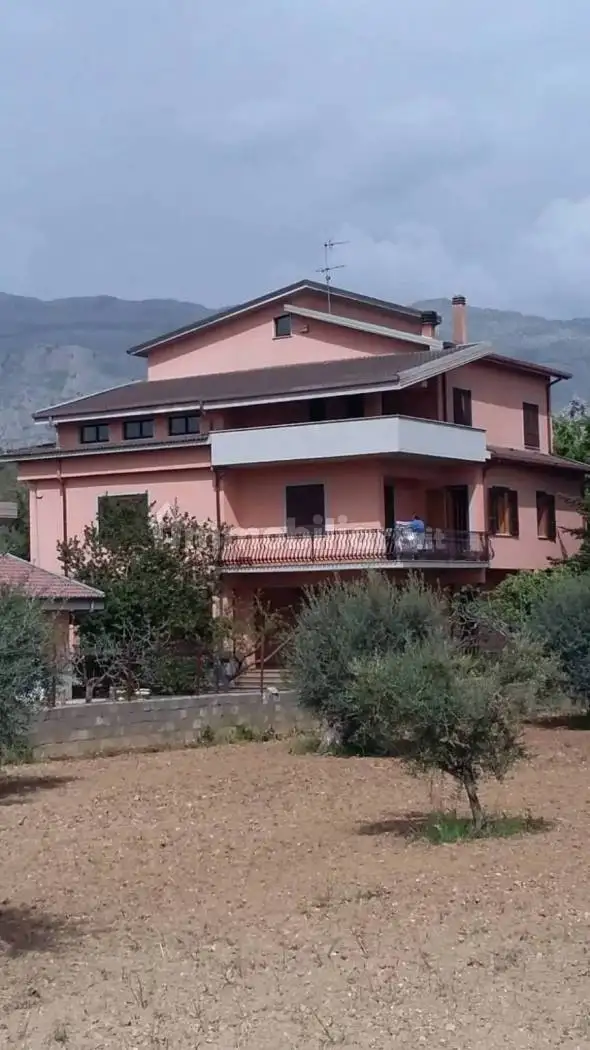 Villa in vendita a Castrovillari
