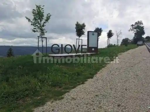 Villa in vendita a Giove