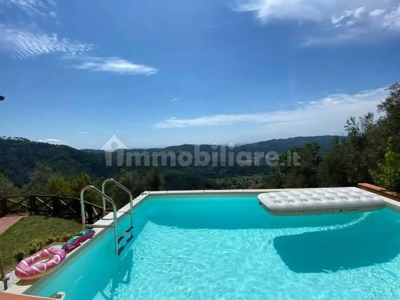 Villa in vendita a Camaiore