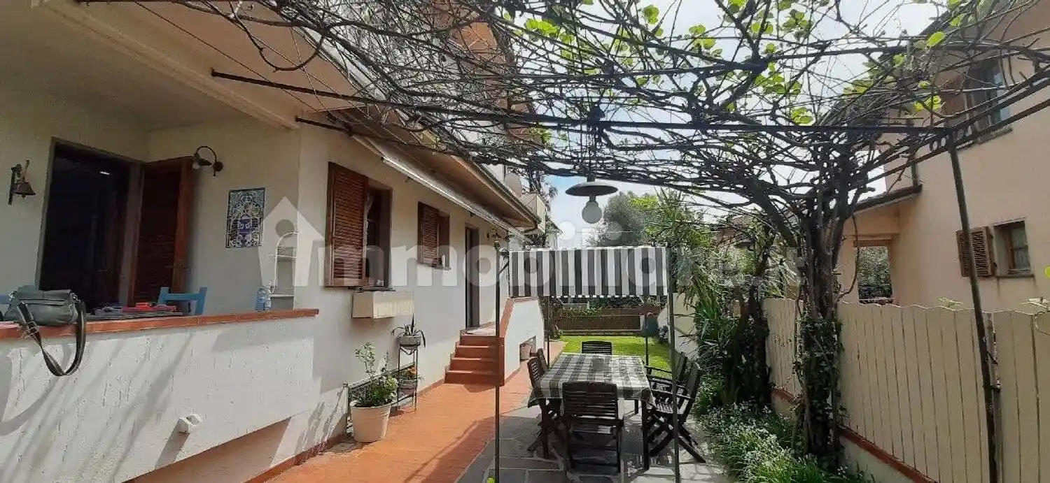 Villa in vendita a Camaiore