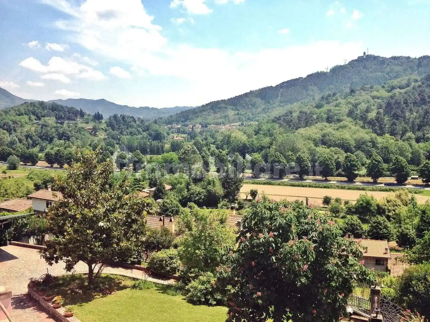 Villa in vendita a Camaiore