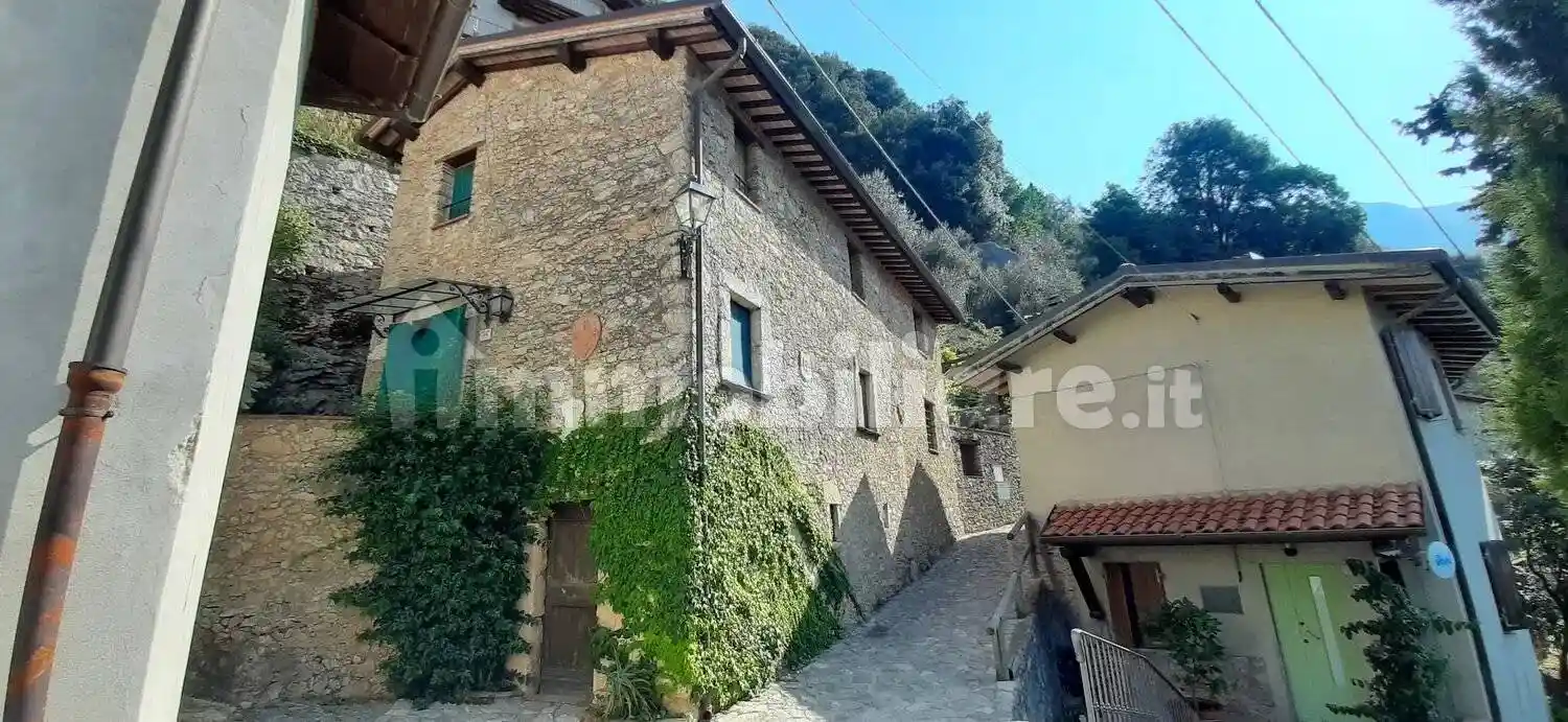 Villa in vendita a Camaiore