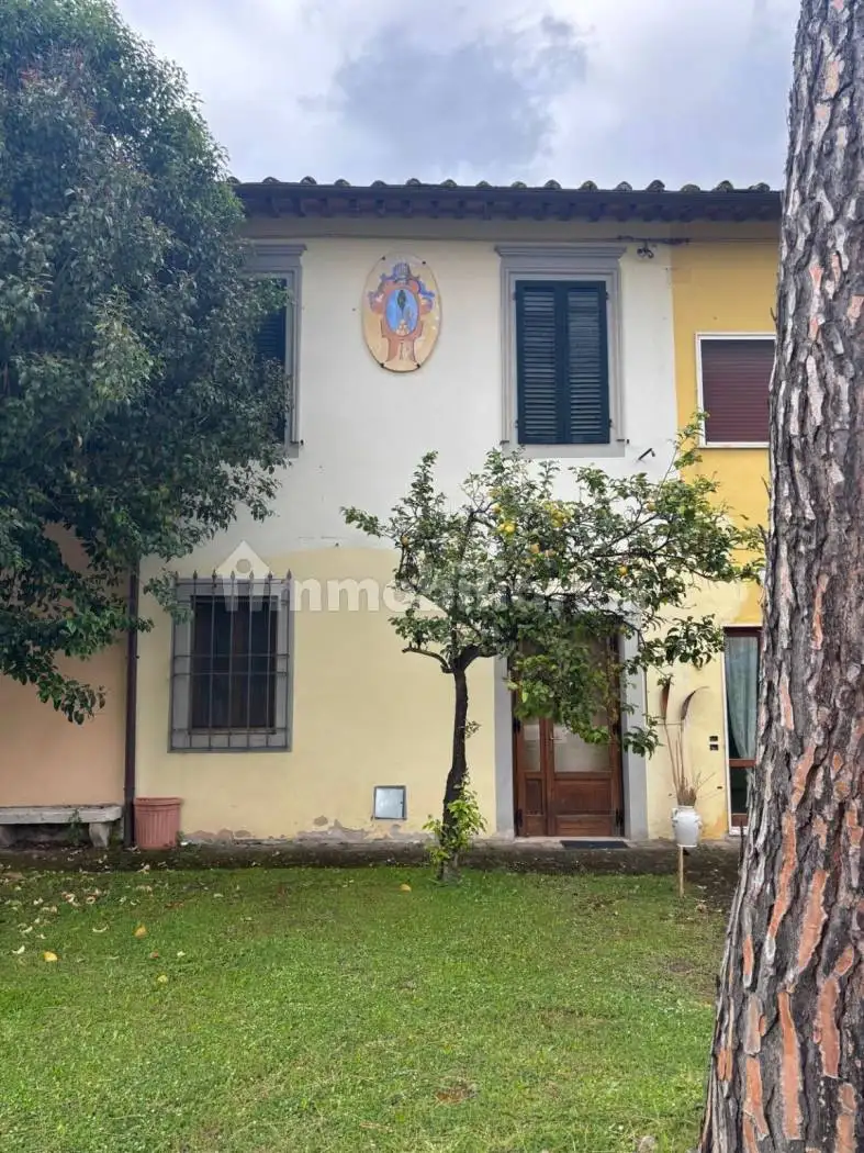 Casa indipendente in affitto a Vecchiano