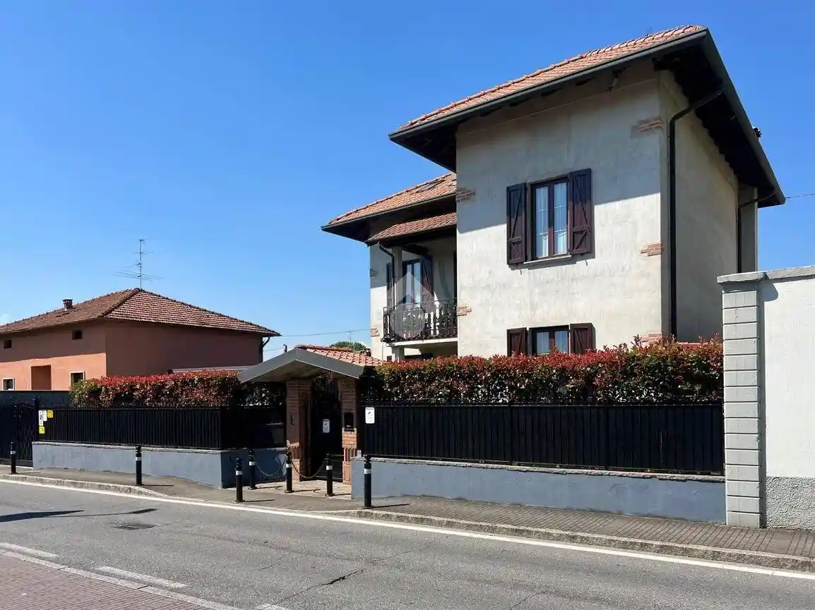 Villa in vendita a Bonate Sopra