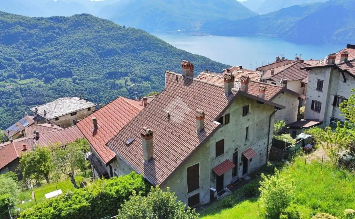 Attico - Mansarda in vendita a Bellano