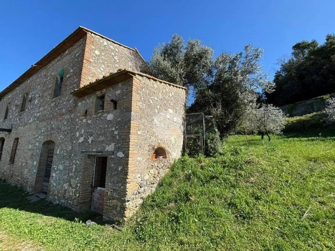 Rustico - Casale in vendita a Montebuono
