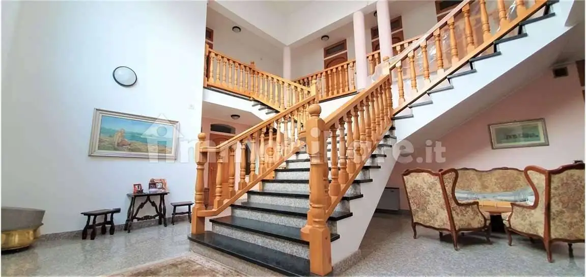 Villa in vendita a Divignano