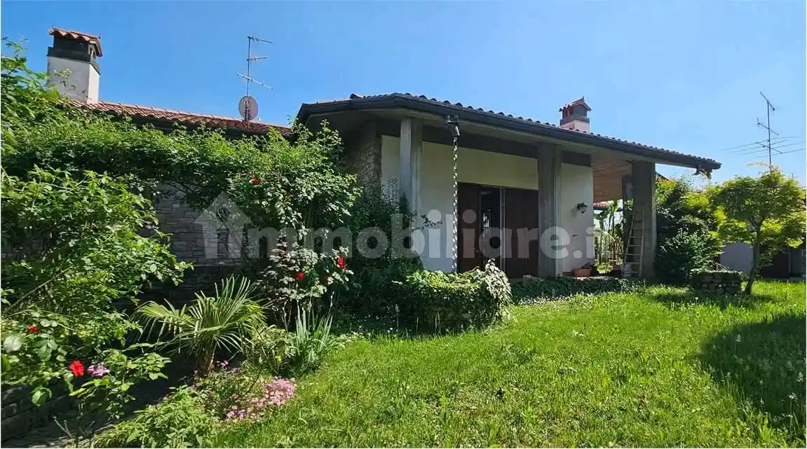 Villa in vendita a Prevalle