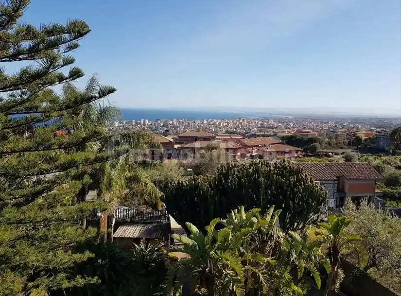 Palazzo - Edificio in vendita a San Gregorio di Catania