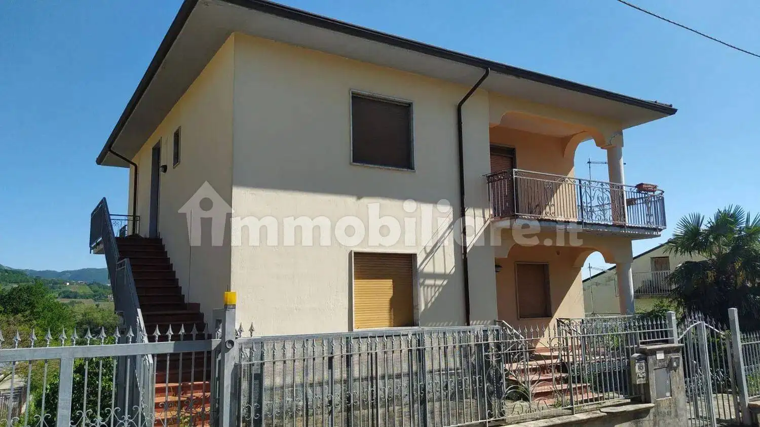 Villa in vendita a Pratola Serra