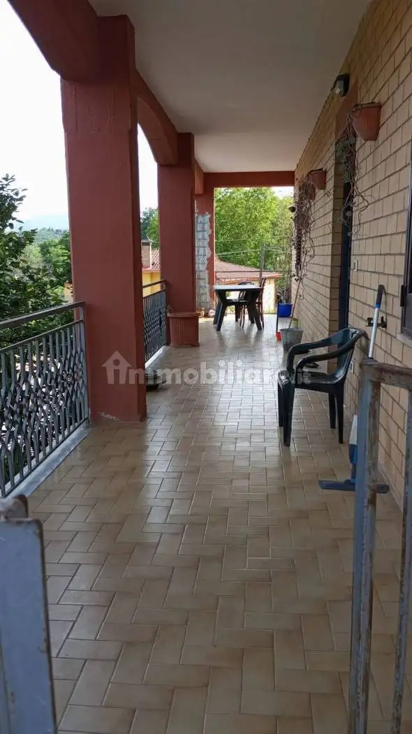 Villa unifamiliare via Ischia San C., Capriglia Irpina - foto 2