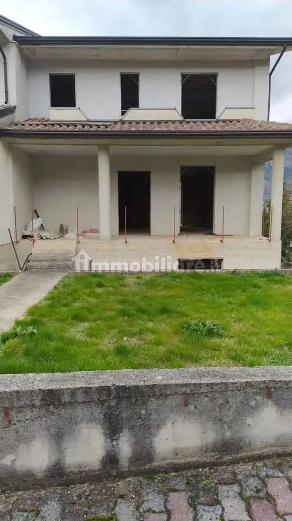 Villa in vendita a San Michele di Serino