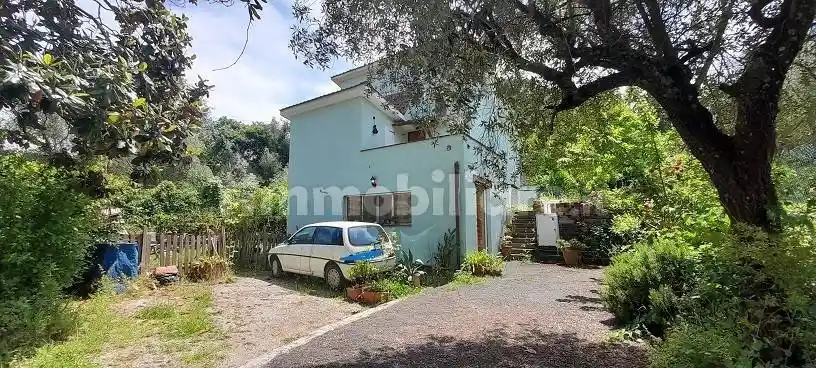 Villa in vendita a Manziana