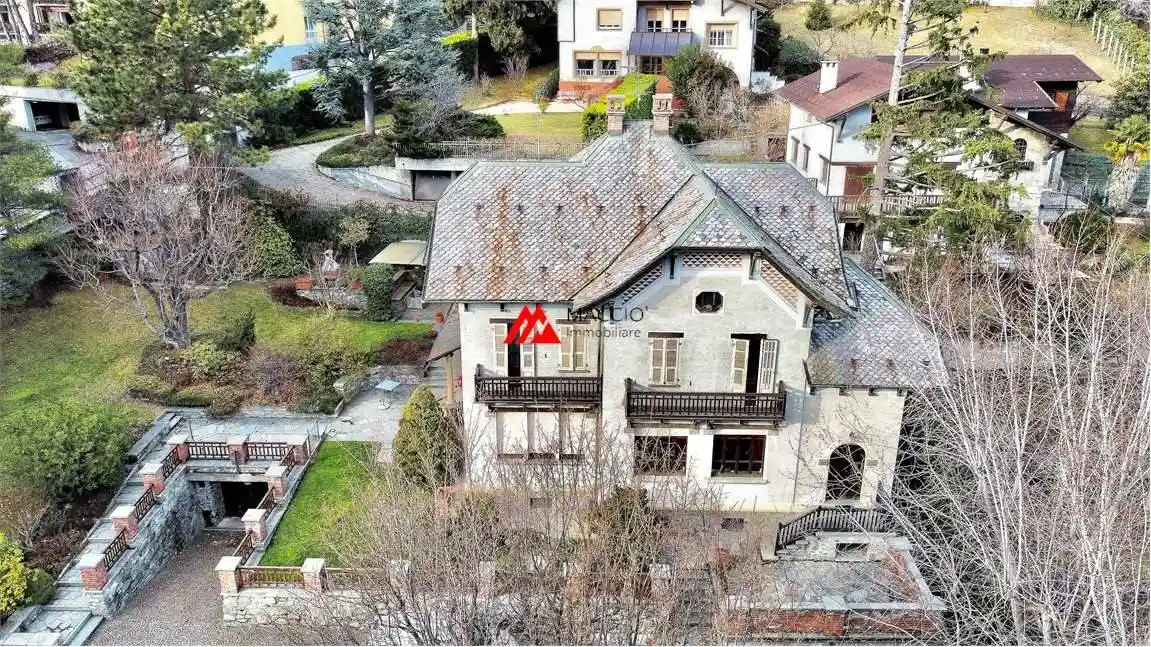 Villa in vendita a Aosta