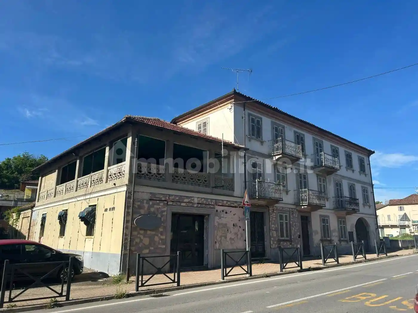 Villa in vendita a Costigliole d'Asti