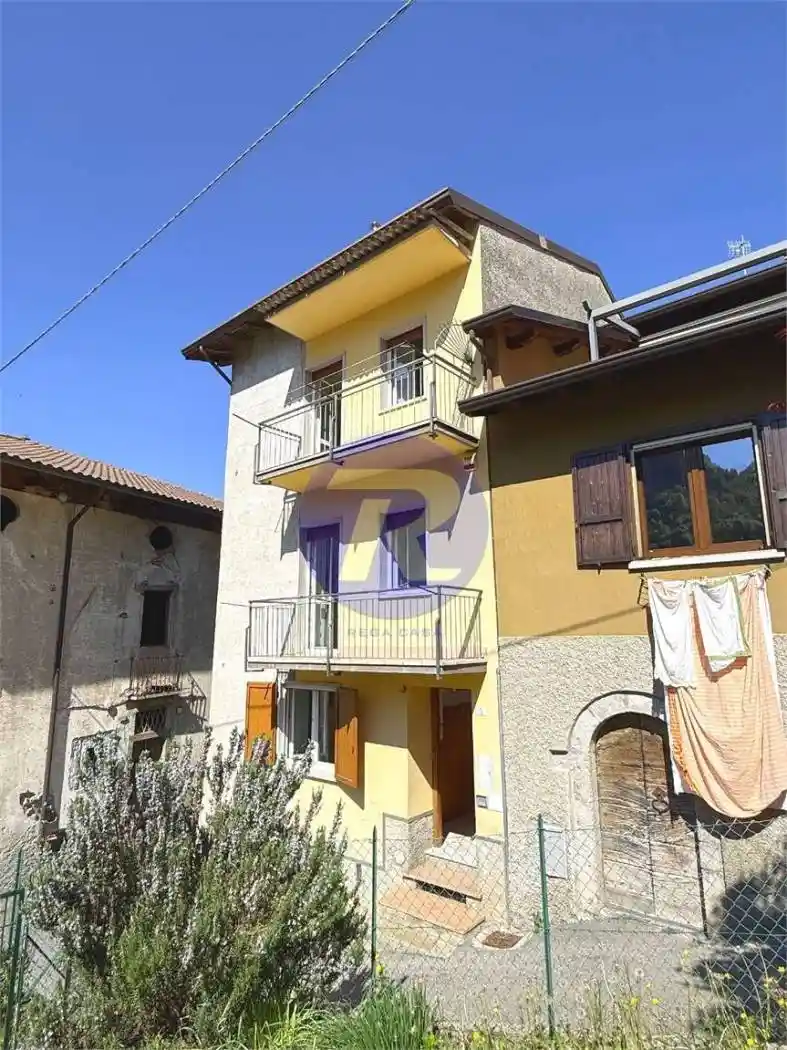 Casa indipendente in vendita a San Pellegrino Terme