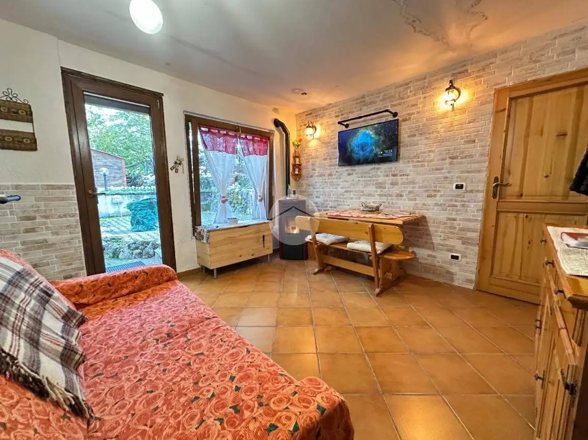 Appartamento in vendita a Rocca di Cambio