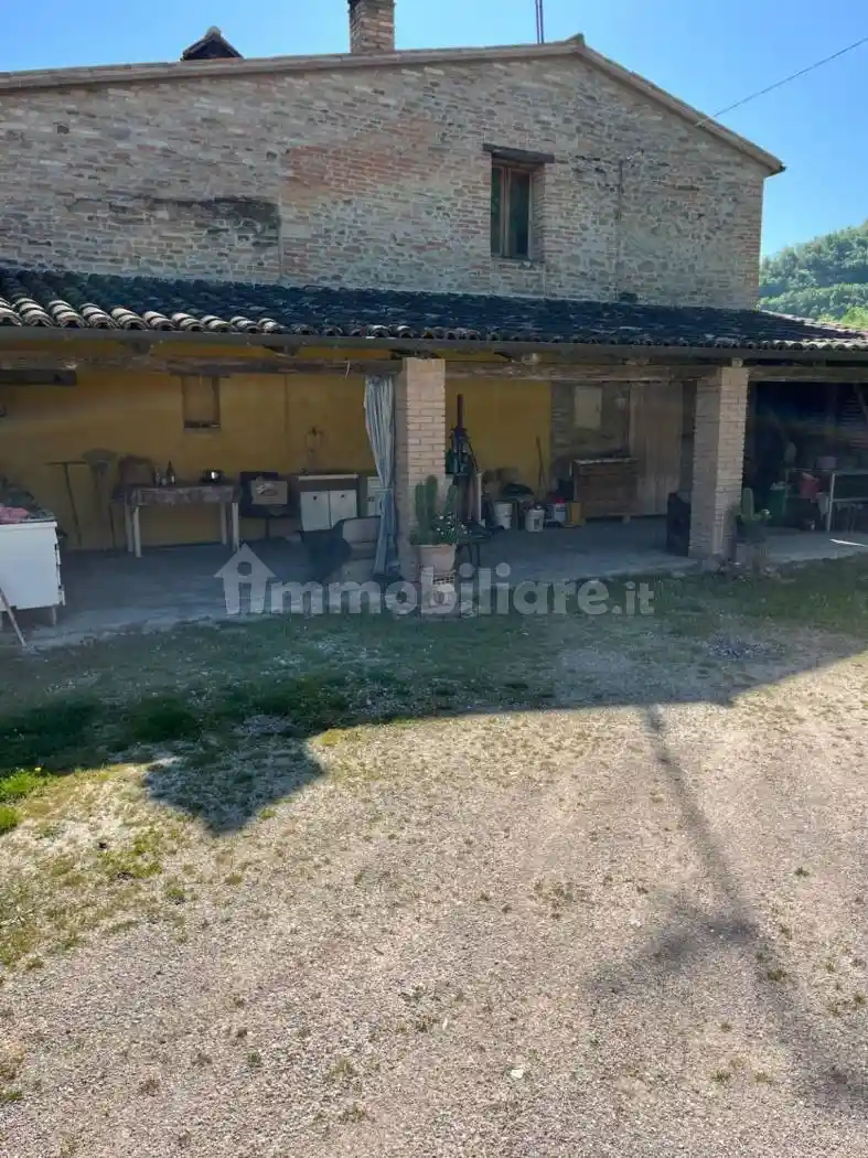 Palazzo - Edificio in vendita a Urbino