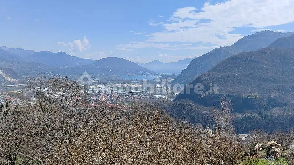 Terratetto unifamiliare via Ricciano 3, Arzo Ricciano, Casale Corte Cerro - foto 2