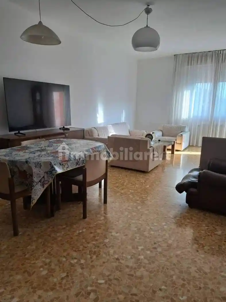 Appartamento in affitto a Vezzano Ligure