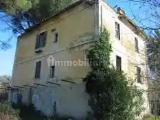 Palazzo - Edificio in vendita a Fara in Sabina