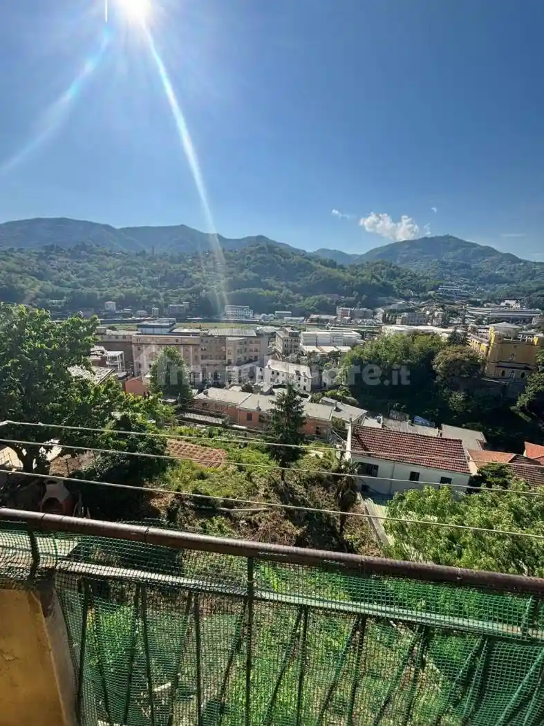 Appartamento in vendita a Genova