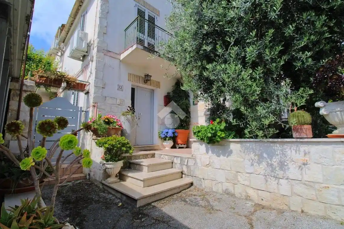 Casa indipendente in vendita a Loreto