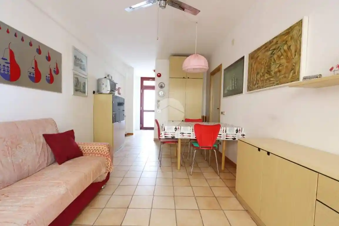 Trilocale via Etruria 5, Lungomare Marconi, Alba Adriatica - foto 2