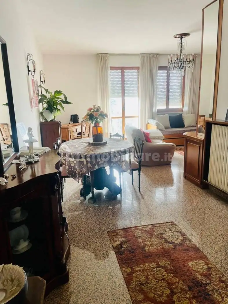 Appartamento in vendita a Ancona