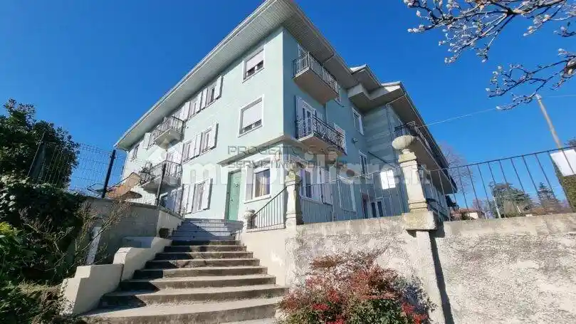 Casa indipendente in vendita a Bra