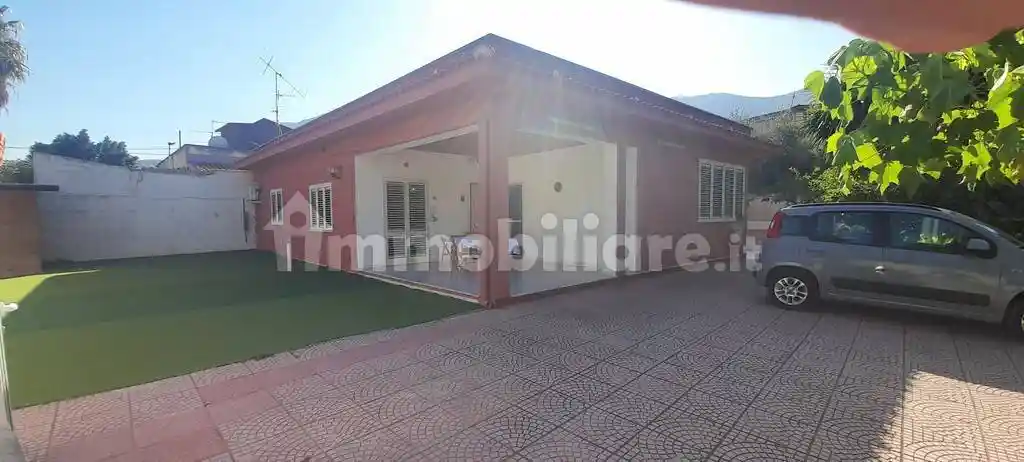 Villa in vendita a Carini