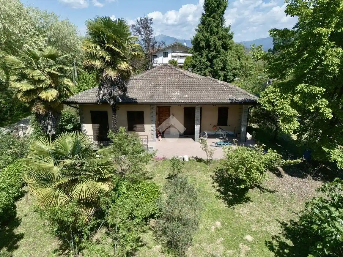 Villa in vendita a Varese
