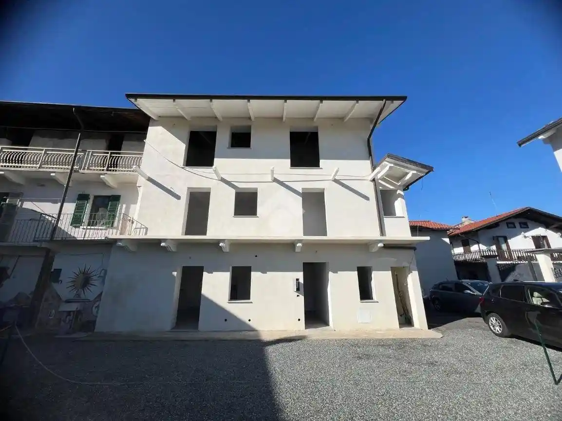 Casa indipendente in vendita a San Carlo Canavese