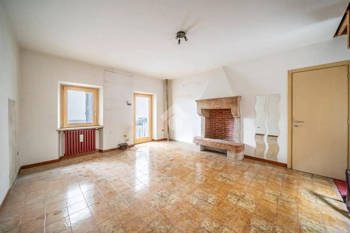 Casa colonica via Dante 12, Centro, Roverè Veronese - foto 3