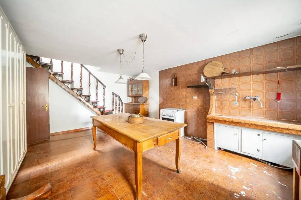 Casa colonica via Dante 12, Centro, Roverè Veronese - foto 5