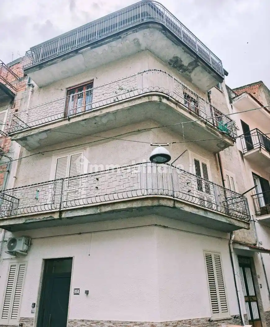 Appartamento in vendita a Sant'Agata di Militello