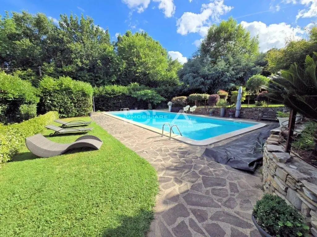 Villa in vendita a Capannori