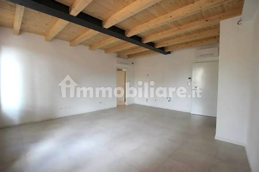 Trilocale via Ugo Bassi 62, Cento Paese, Cento - foto 5