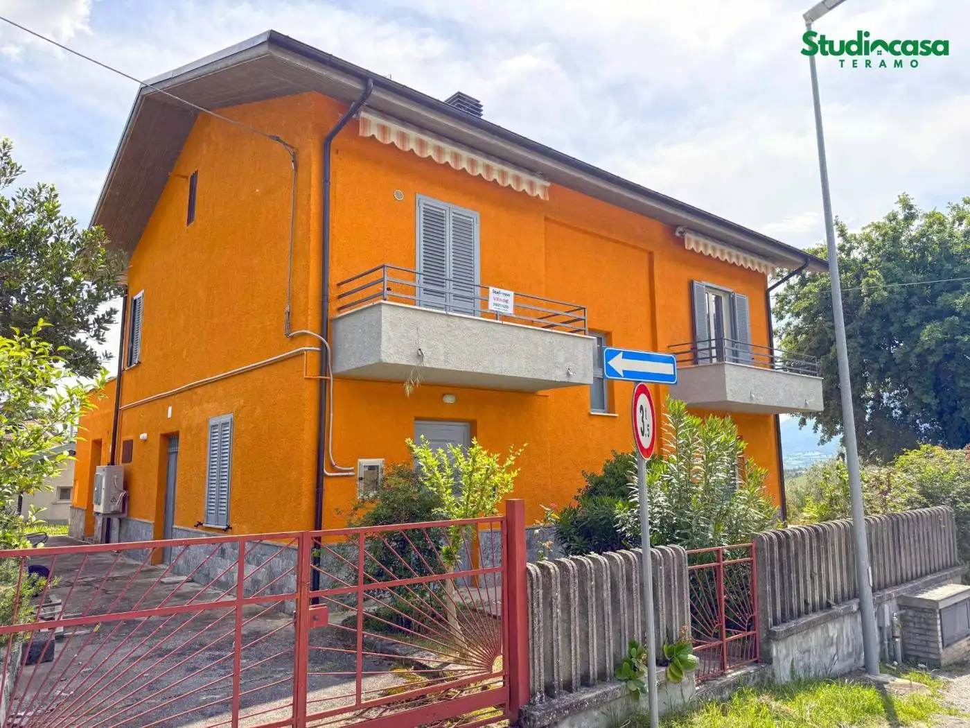 Villa in vendita a Tossicia